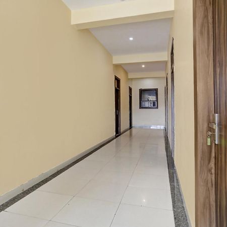 Collection O Amet Garh Hotel อุเดเปอร์ ภายนอก รูปภาพ